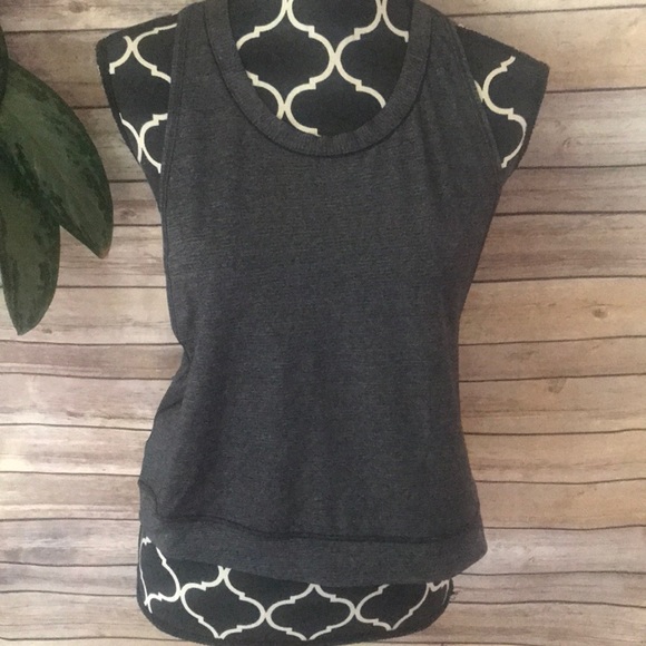 lululemon athletica Tops - Lululemon • Pace perfect tank